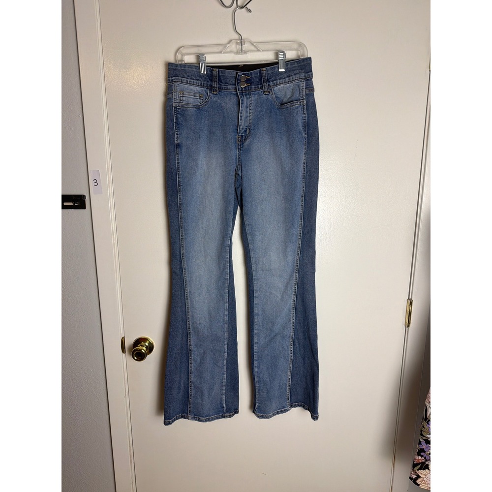 Indigo Poppy The Charley Bootcut Jeans Size 10 Two Tone Paneled Stretch Denim